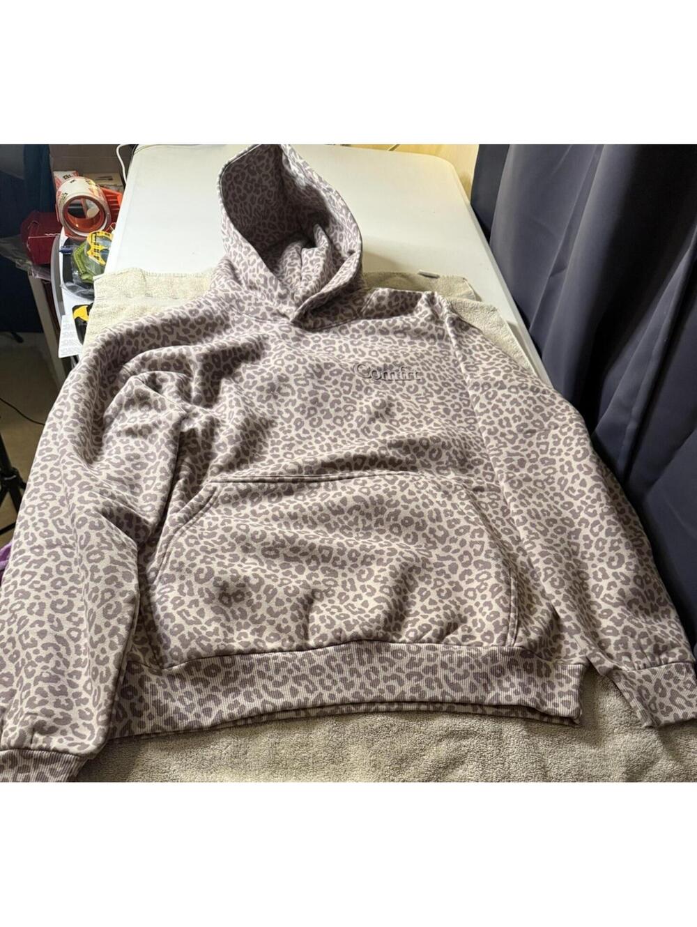 Comfrt Minimalist Unisex Hoodie Size M Desert  Leopard CT022SC New in Bag $120 - Picture 12 of 16